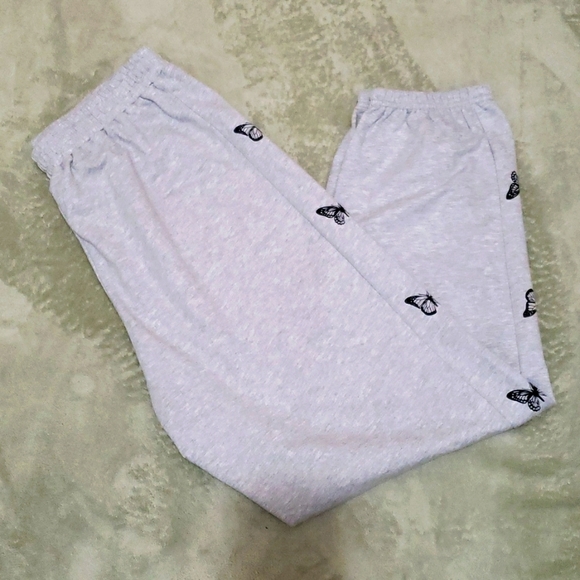 SHEIN Pants - Sweat Pants